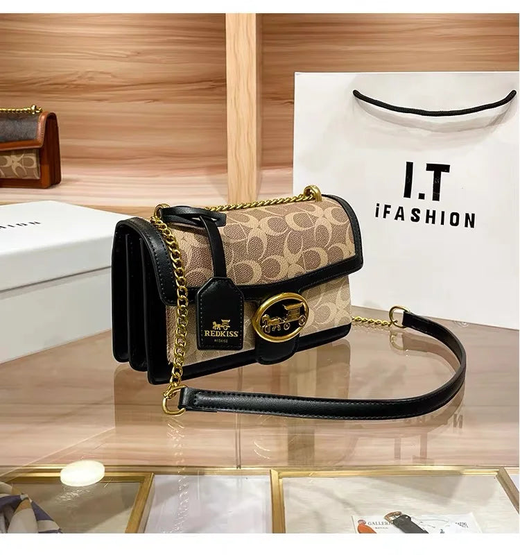 Minimalist Contrast Box Bag – Chic Crossbody Handbag